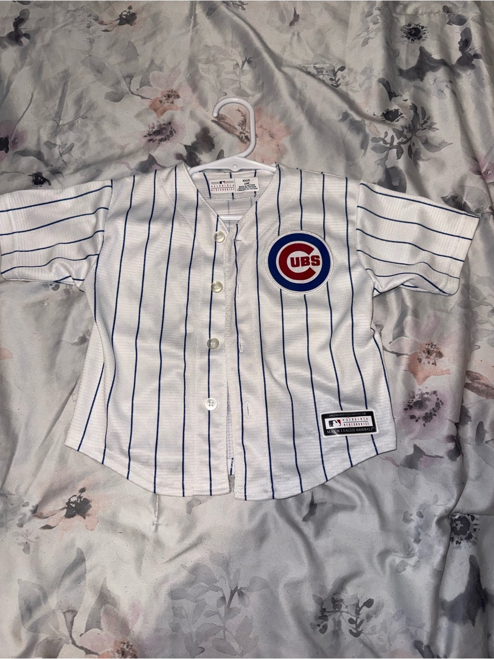 Chicago Cubs Kids White Pinstripe Button-Up Jersey